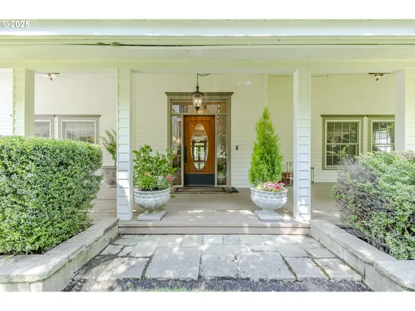 $1,995,000 | 45871 Goodpasture Road, Vida, OR 97488