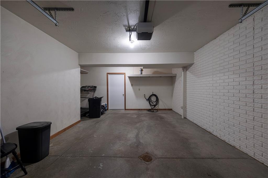 531 Reed Court Jeannette, PA 15644 - Photo 13 of 15