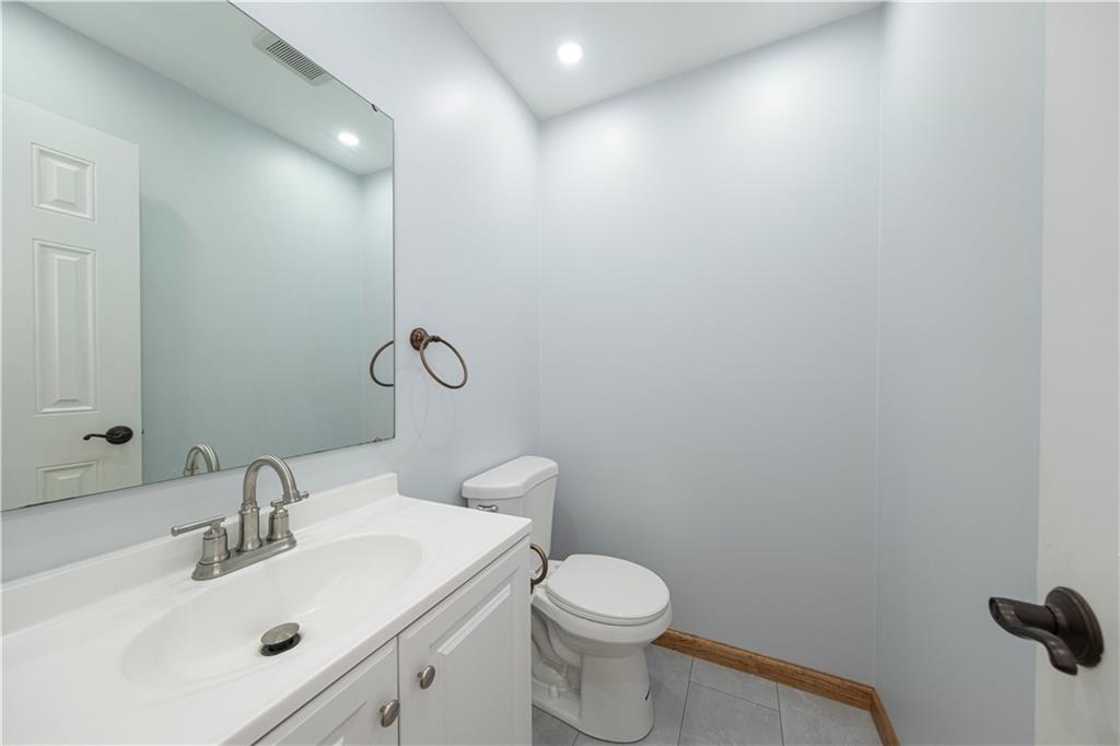 531 Reed Court Jeannette, PA 15644 - Photo 5 of 15