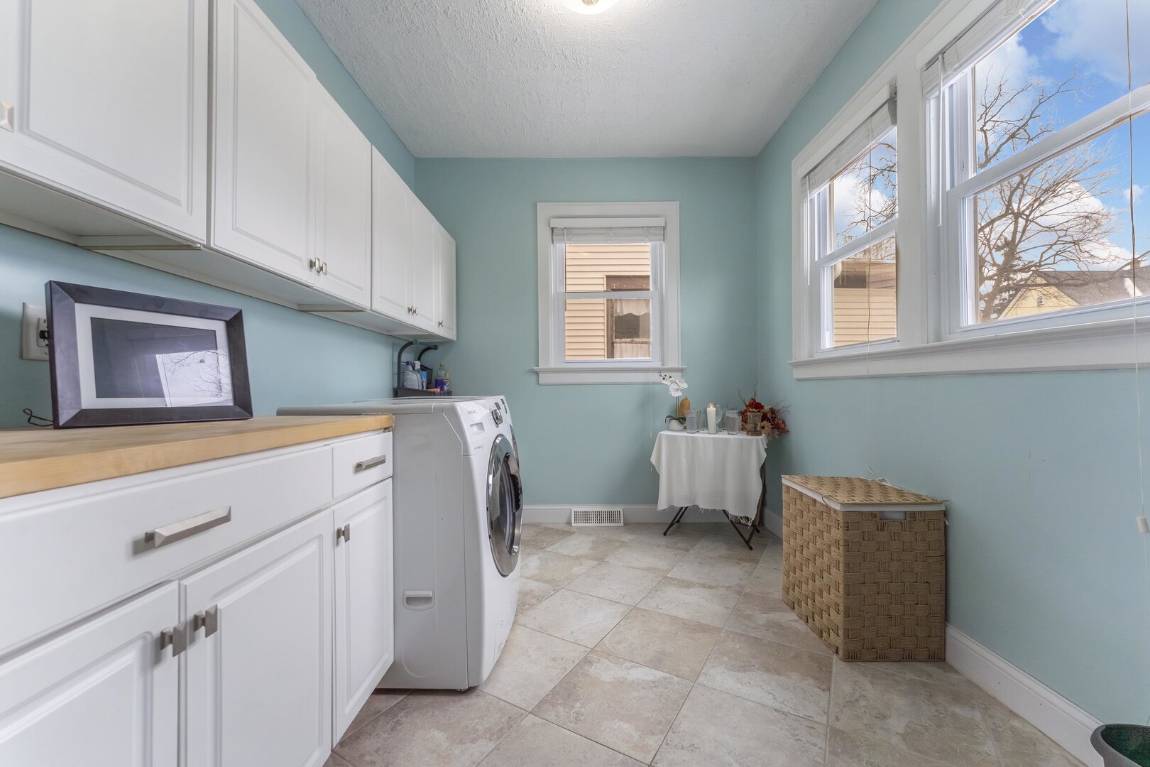 483 Barrett Street Elgin, IL 60120 - Photo 10 of 20