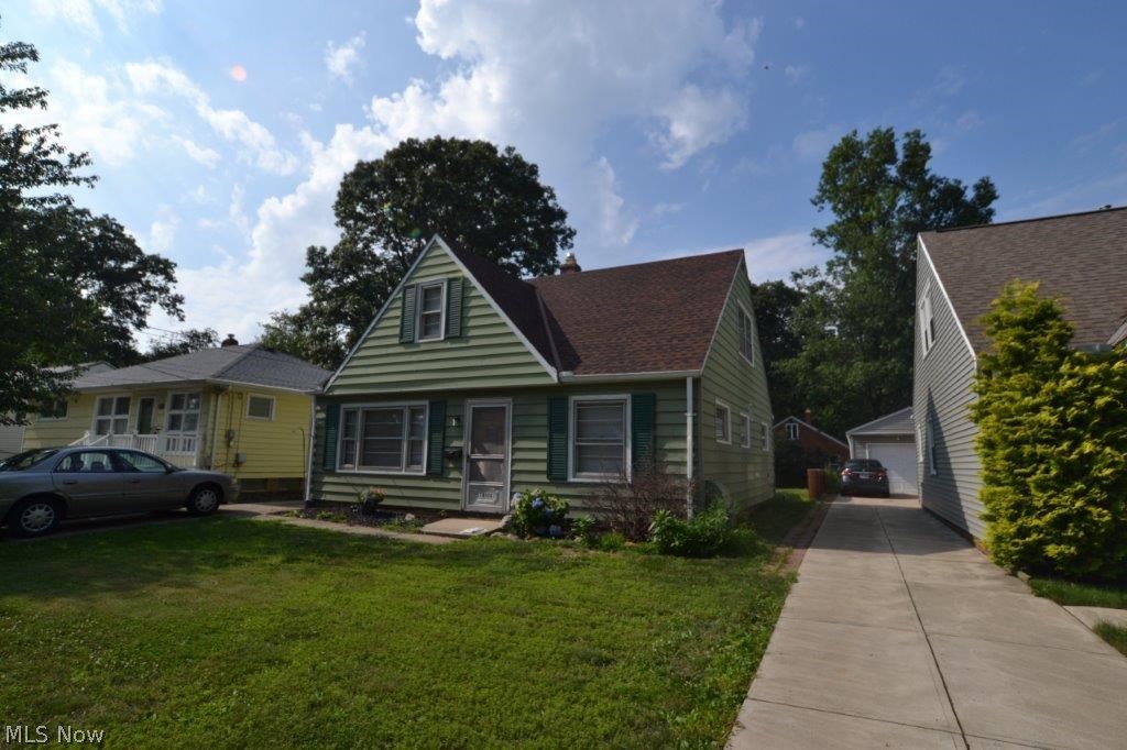 24008 Knickerbocker Road Bay Village, OH 44140 - Photo 1 of 9 Gallery Image 1