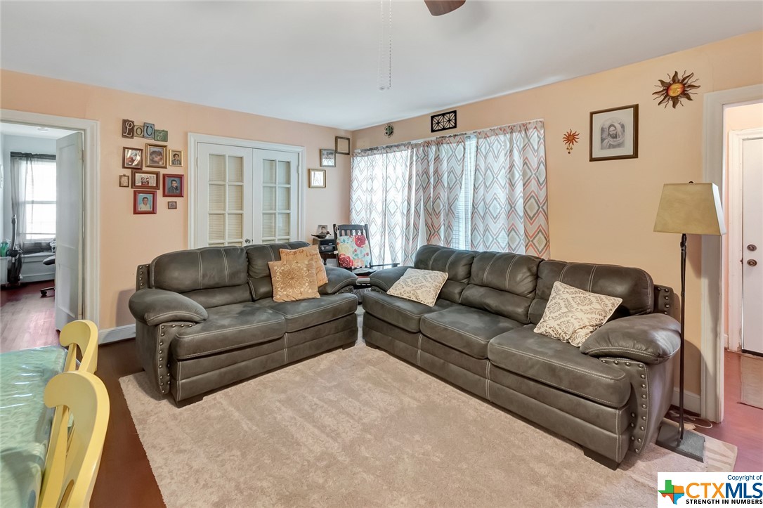 1005 Mac Arthur Street Victoria, TX 77901 - Photo 21 of 38