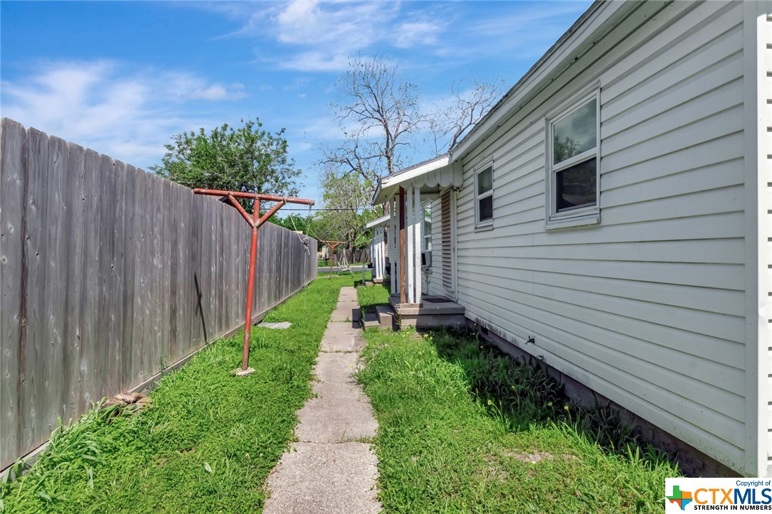 1005 Mac Arthur Street Victoria, TX 77901 - Photo 35 of 38