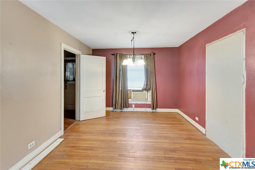 1005 Mac Arthur Street Victoria, TX 77901 - Photo 10 of 38