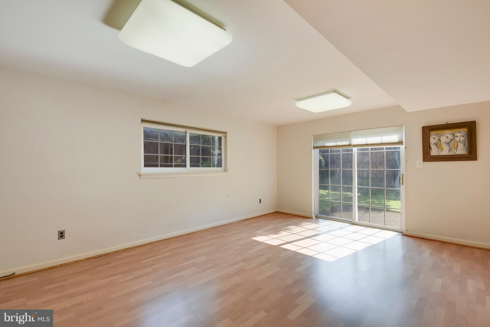 9517 Flower Avenue Silver Spring, MD 20901 - Photo 15 of 24 Entry Level Walk-out Family Room.