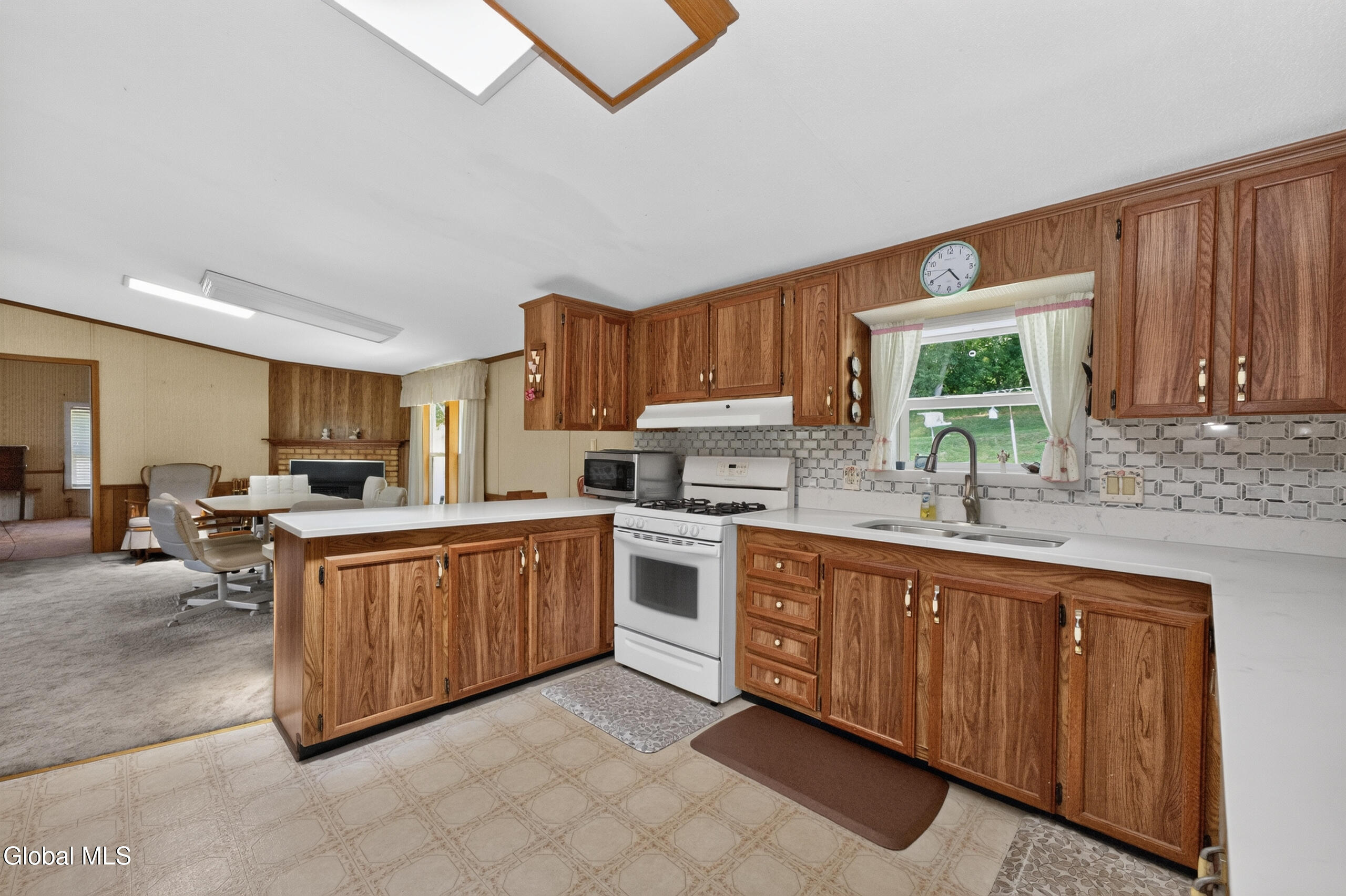 94 Cushman Road Pittstown, NY 12121 - Photo 18 of 50 2 Kitchen 1