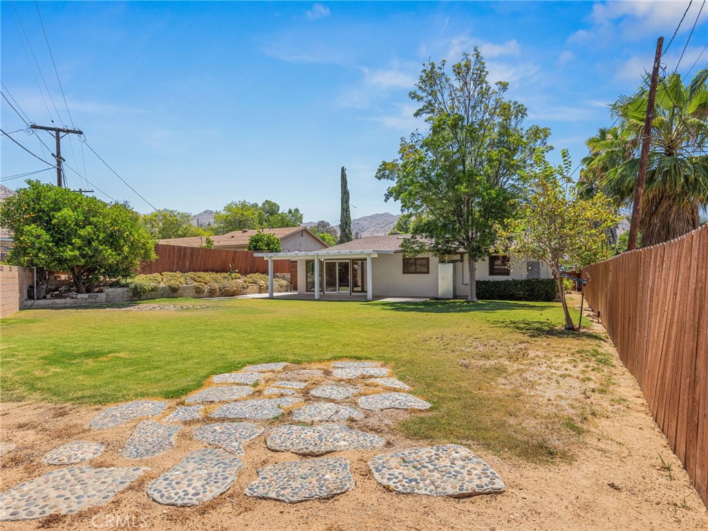2973 Flanders Road Riverside, CA 92507 - Photo 10 of 55