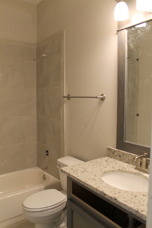 8580 North Lamhatty Lane Daphne, AL 36526 - Photo 26 of 49 Full Bath 3