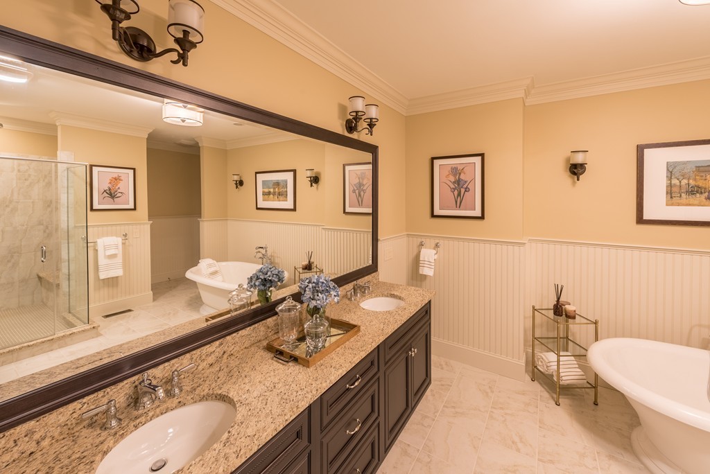 38 Simons Road, Unit A Mashpee, MA 02649 - Photo 16 of 19 Gallery Image 16