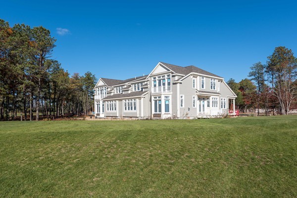 38 Simons Road, Unit A Mashpee, MA 02649 - Photo 3 of 19 Gallery Image 3