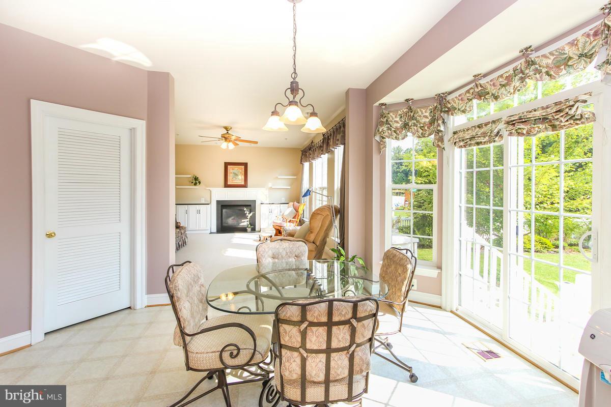 23113 Persimmon Ridge Road Clarksburg, MD 20871 - Photo 11 of 30 Kitchen