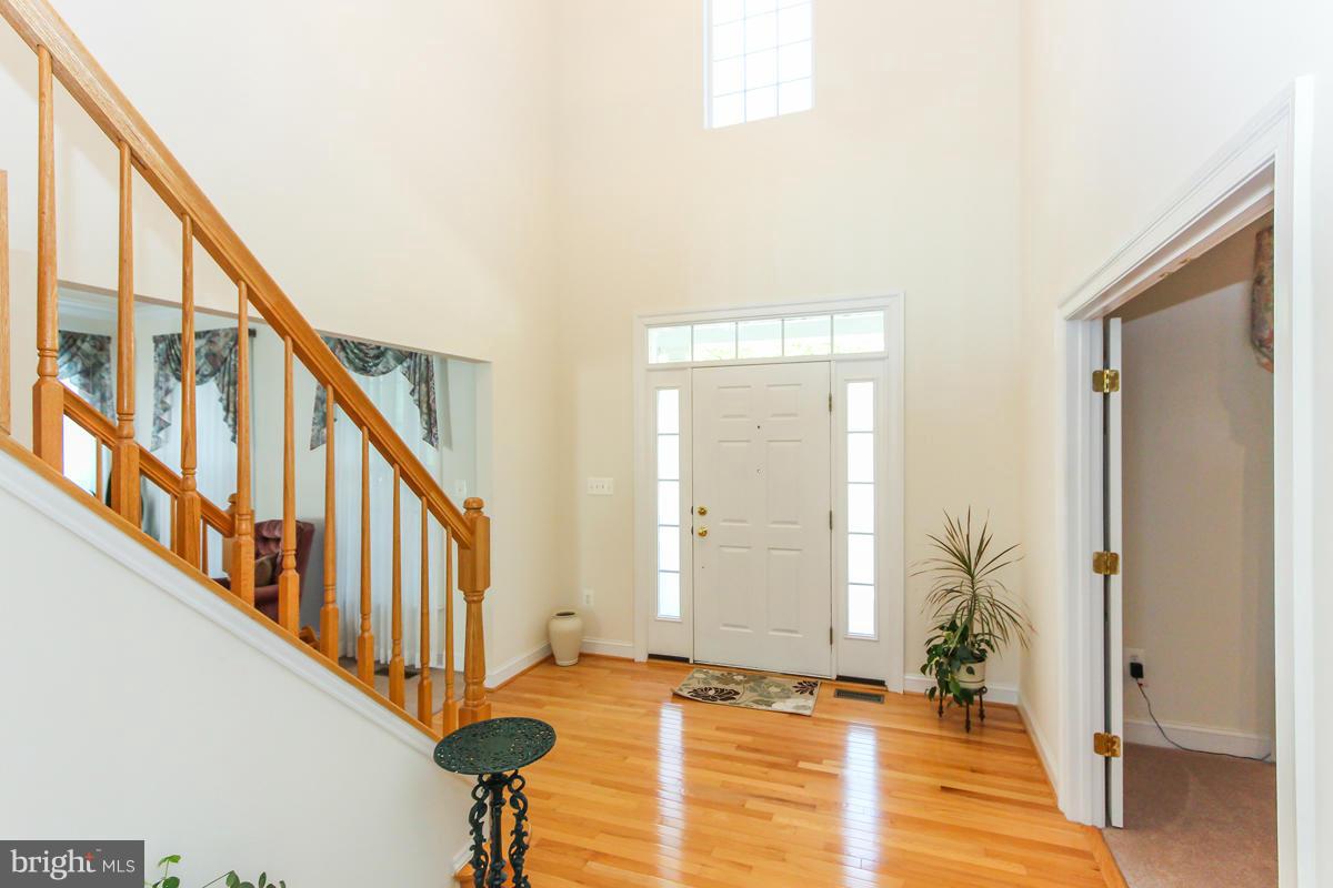 23113 Persimmon Ridge Road Clarksburg, MD 20871 - Photo 3 of 30 Interior (General)