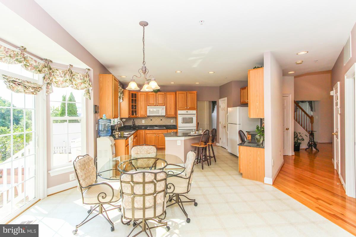 23113 Persimmon Ridge Road Clarksburg, MD 20871 - Photo 10 of 30 Kitchen