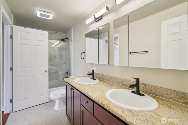 $392,500 | 23912 12th Place South, Unit 201, Des Moines, WA 98198
