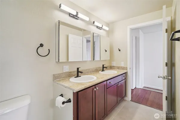 $392,500 | 23912 12th Place South, Unit 201, Des Moines, WA 98198