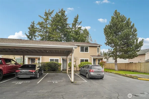 $392,500 | 23912 12th Place South, Unit 201, Des Moines, WA 98198