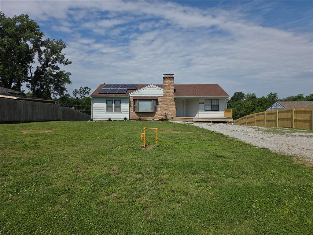 1704 Rte 291 Independence, MO 64050 - Photo 1 of 43