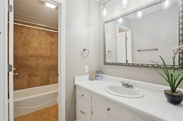 $369,000 | 202 Woodbridge Boulevard, Hammond, LA 70401