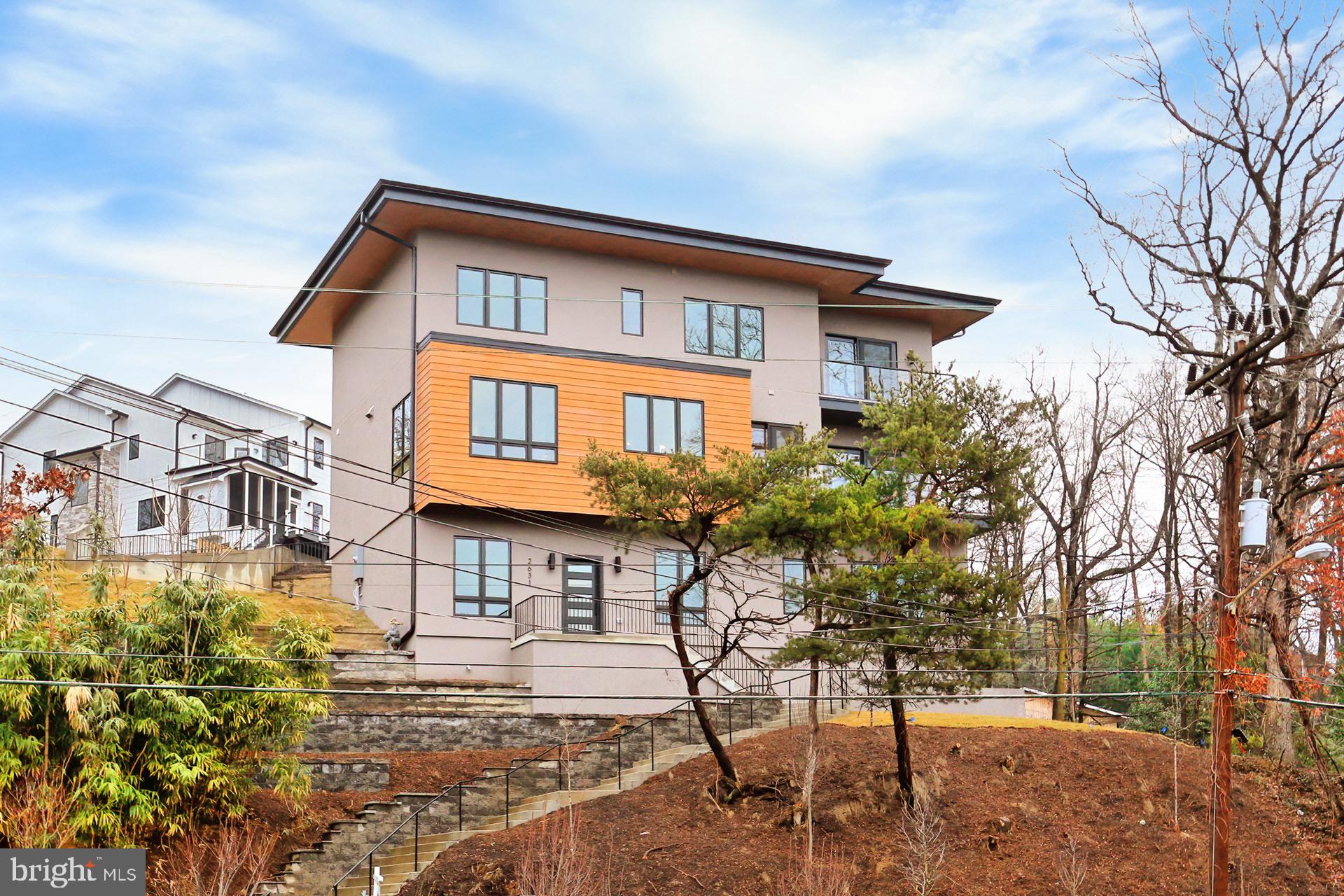 2631 South Arlington Ridge Road Arlington, VA 22202 - Photo 1 of 1 Arlington Ridge Road View of the Property