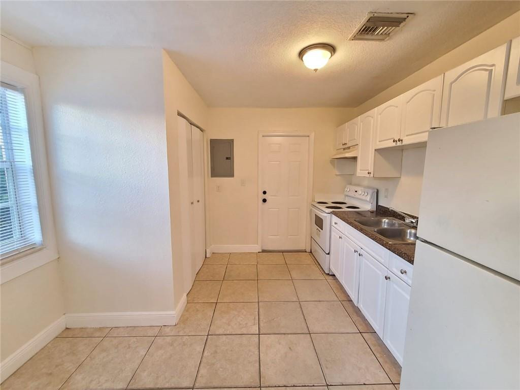 632 West 3rd Street Riviera Beach, FL 33404 - Photo 23 of 28 Photo 23