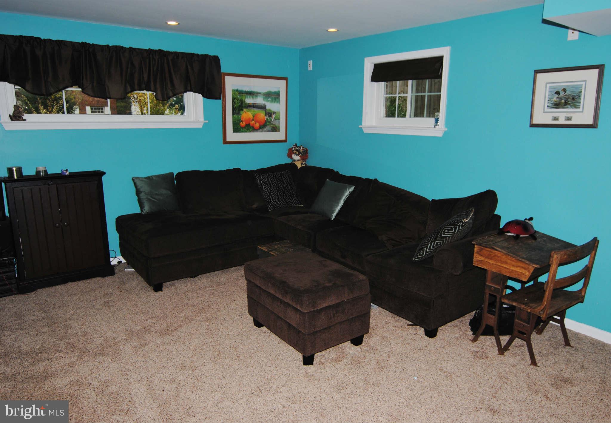 6914 Gilbert Street Springfield, VA 22150 - Photo 16 of 16 Family Room