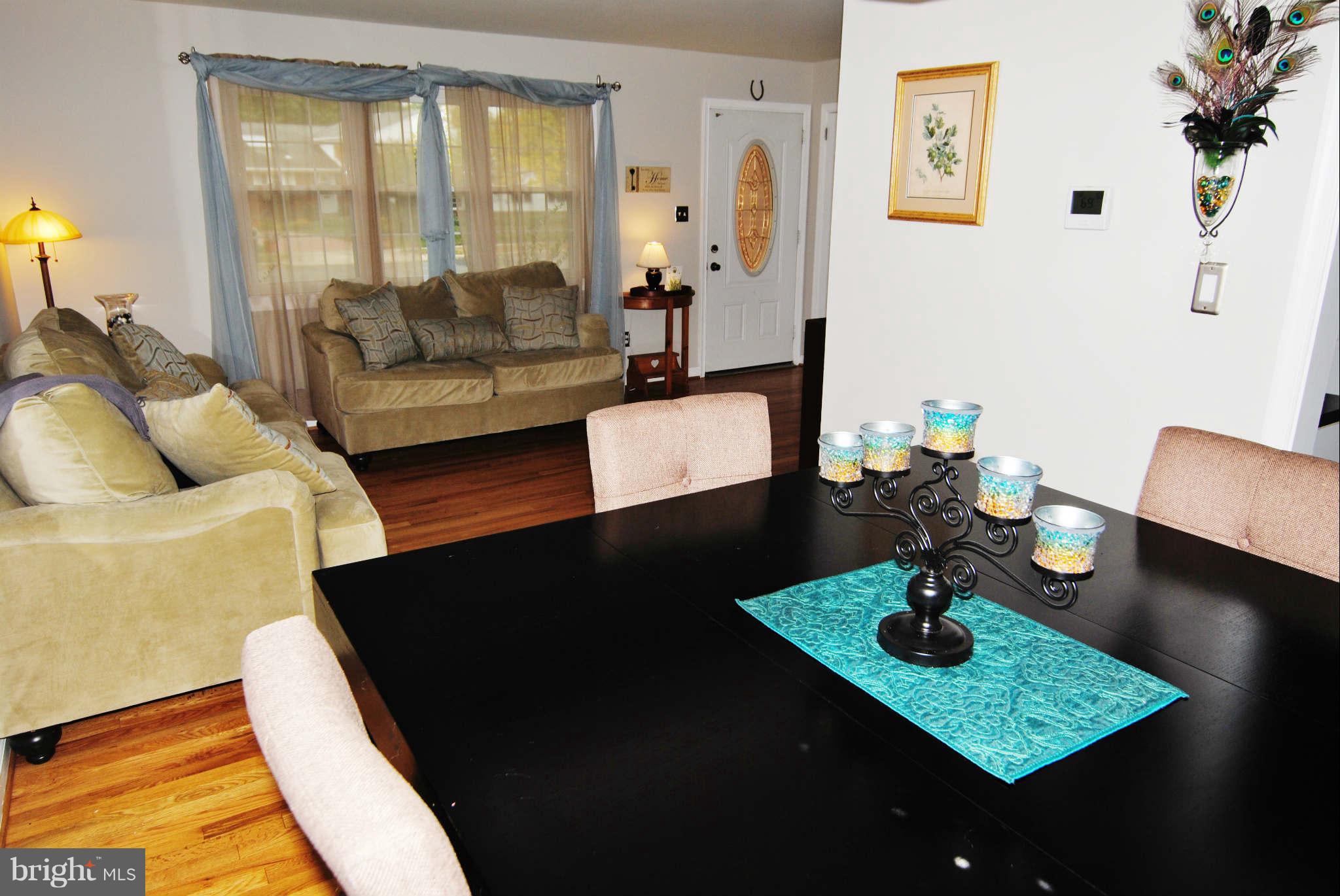 6914 Gilbert Street Springfield, VA 22150 - Photo 5 of 16 Living Room