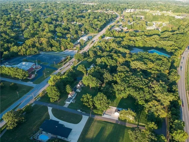 $509,000 | 900 Northeast 47th Street, Kansas City, MO 64118