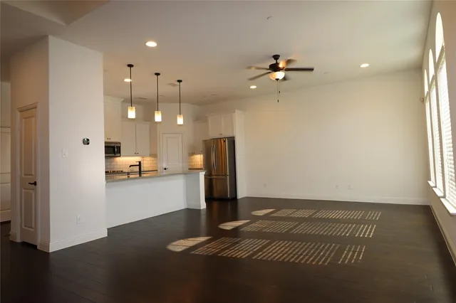 a view of a workspace with furniture