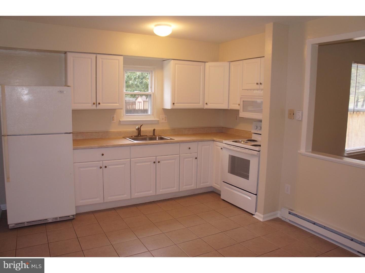 85 Berkshire Road Sicklerville, NJ 08081 - Photo 1 of 16 Gallery Image 1