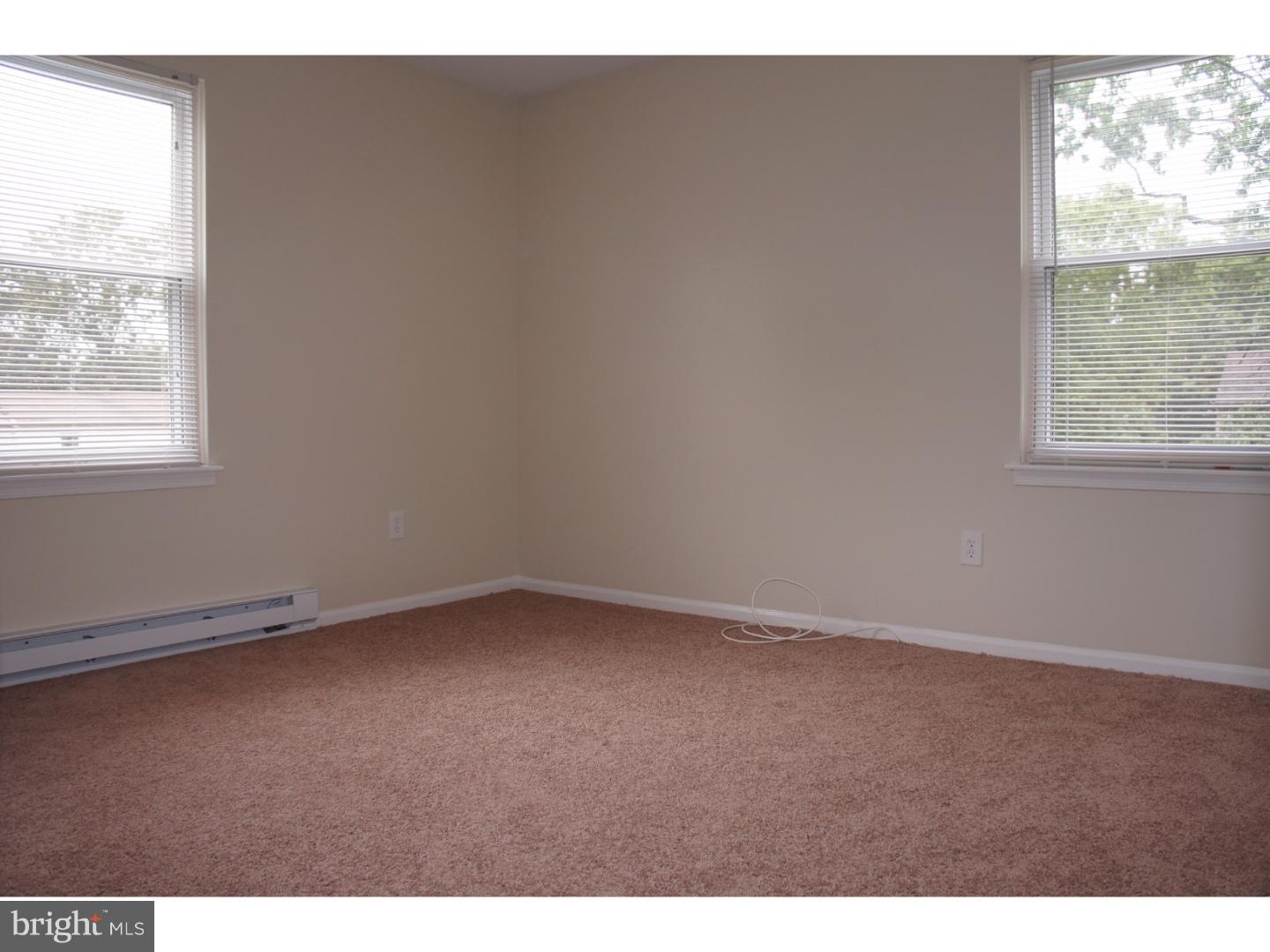 85 Berkshire Road Sicklerville, NJ 08081 - Photo 11 of 16 Gallery Image 11