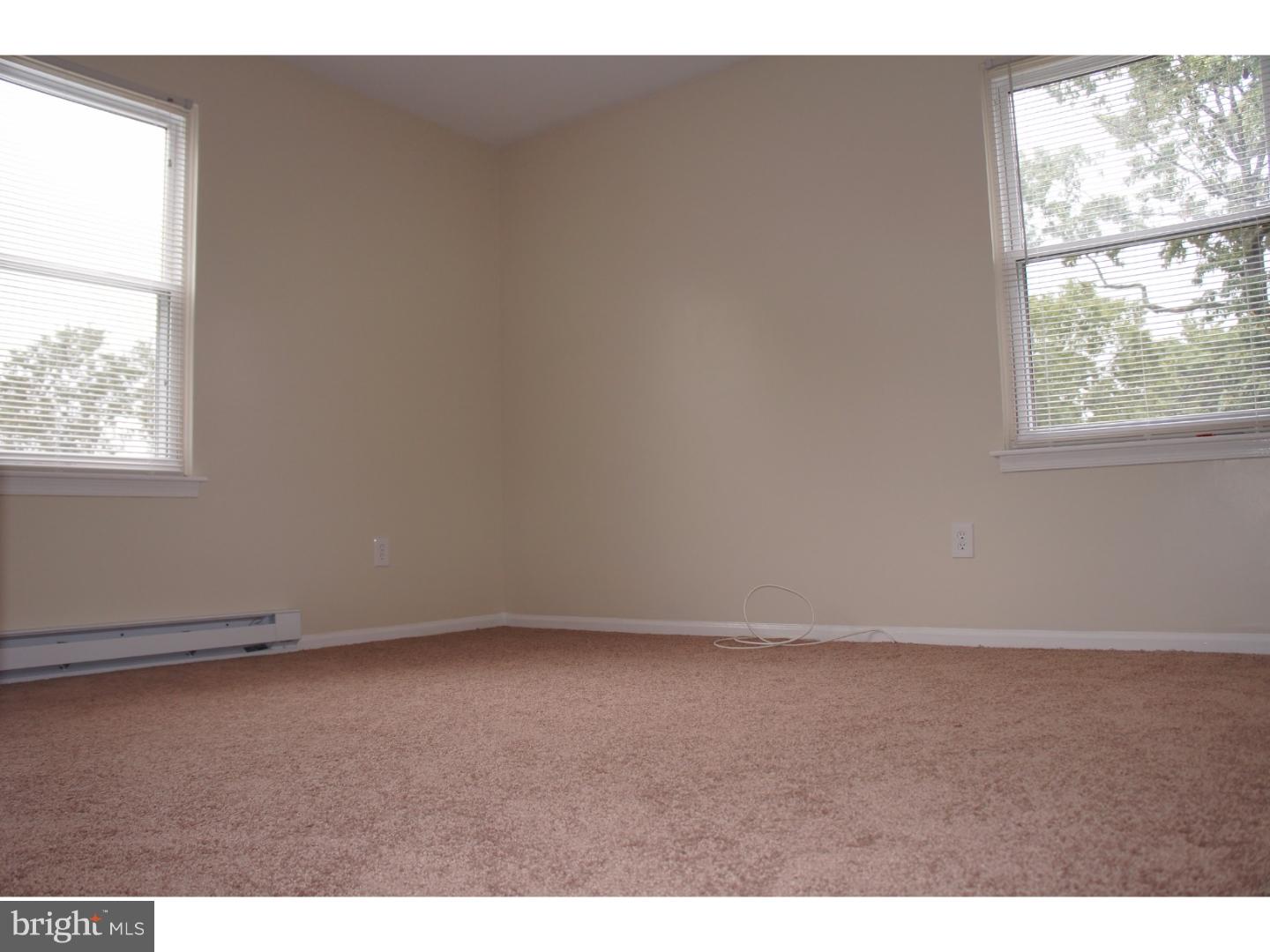 85 Berkshire Road Sicklerville, NJ 08081 - Photo 10 of 16 Gallery Image 10