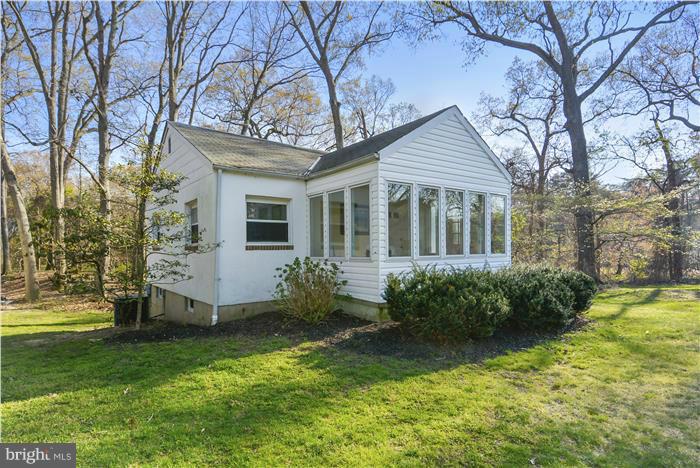 1419 Tar Point Road Pasadena, MD 21122 - Photo 1 of 16 Exterior (Front)