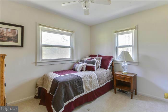 1419 Tar Point Road Pasadena, MD 21122 - Photo 11 of 16 Bedroom