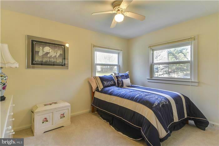 1419 Tar Point Road Pasadena, MD 21122 - Photo 12 of 16 Bedroom