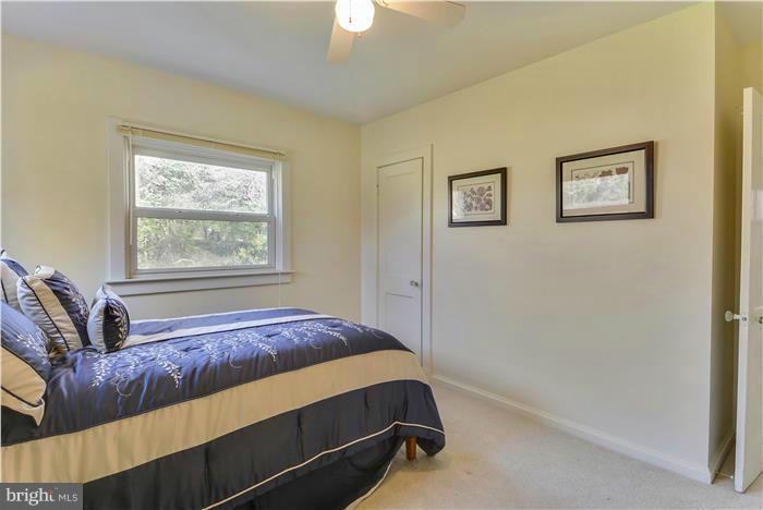 1419 Tar Point Road Pasadena, MD 21122 - Photo 14 of 16 Bedroom