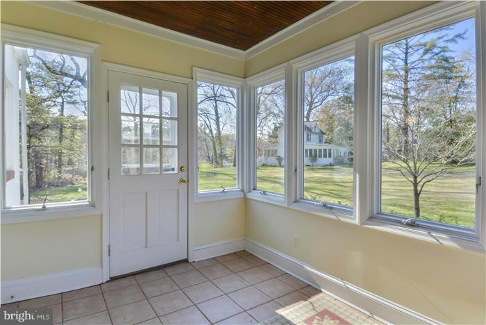 1419 Tar Point Road Pasadena, MD 21122 - Photo 10 of 16 Interior (General)