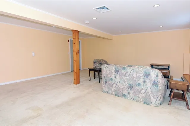 a view of a livingroom with furniture