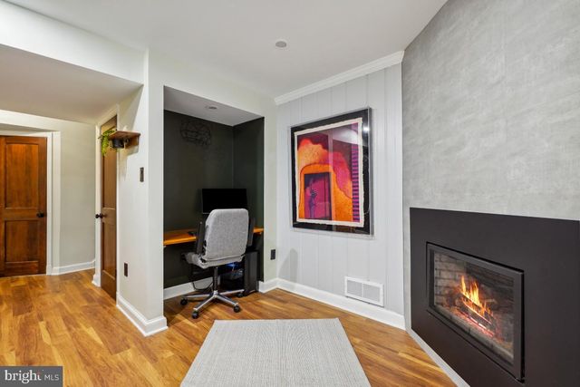 $1,410,573 | 3758 30th Road North, Arlington, VA 22207