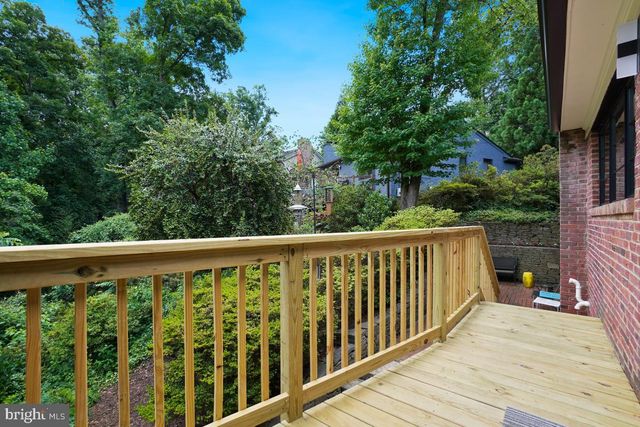$1,410,573 | 3758 30th Road North, Arlington, VA 22207