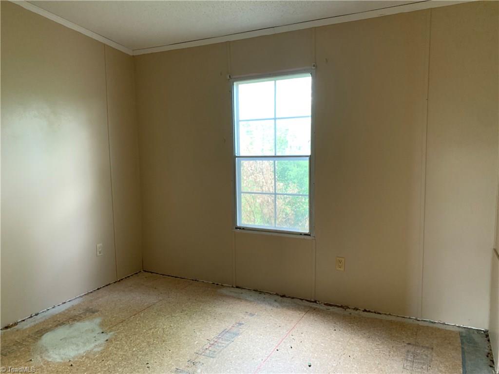 332 Michaels Road Mocksville, NC 27028 - Photo 9 of 14 Gallery Image 9