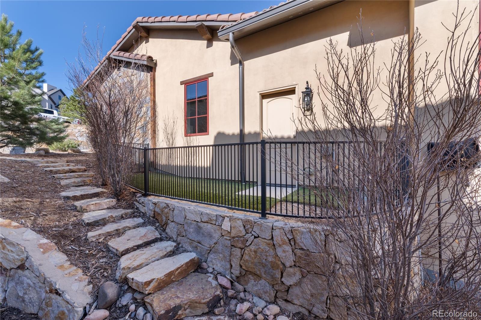 8310 Raphael Lane Littleton, CO 80125 - Photo 17 of 48 Gallery Image 17
