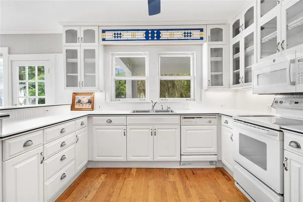 $575,000 | 211 South Central Avenue, Umatilla, FL 32784