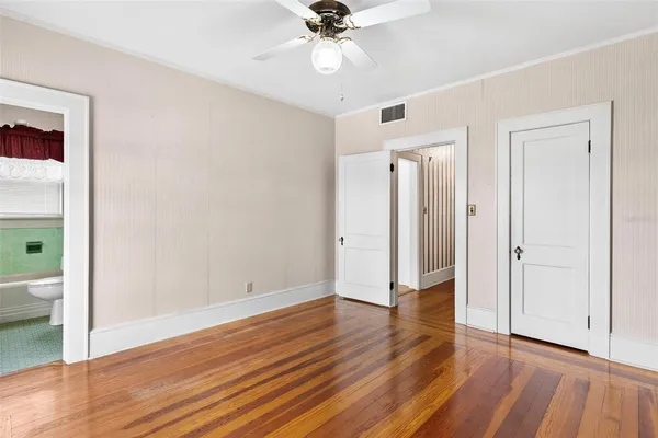 $575,000 | 211 South Central Avenue, Umatilla, FL 32784