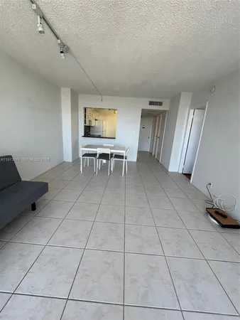 $1,850 | 20301 West Country Club Drive, Unit 625, Aventura, FL 33180