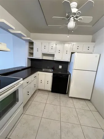 $1,850 | 20301 West Country Club Drive, Unit 625, Aventura, FL 33180