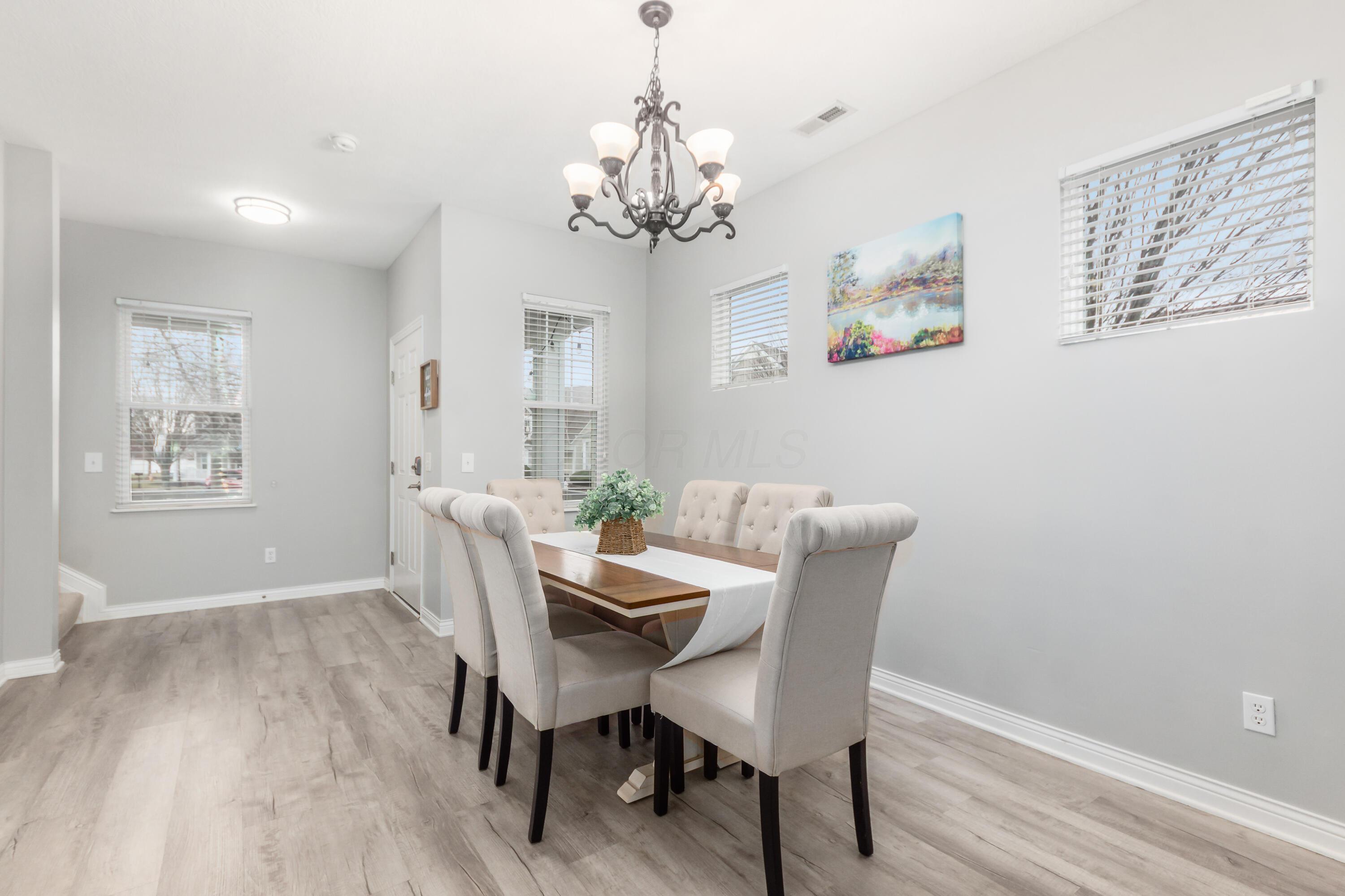 6139 Rackley Way Westerville, OH 43081 - Photo 8 of 42 Dining Room