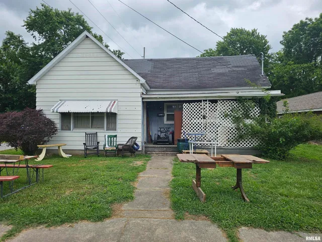 $41,900 | 1412 South 12th Street, Mount Vernon, IL 62864