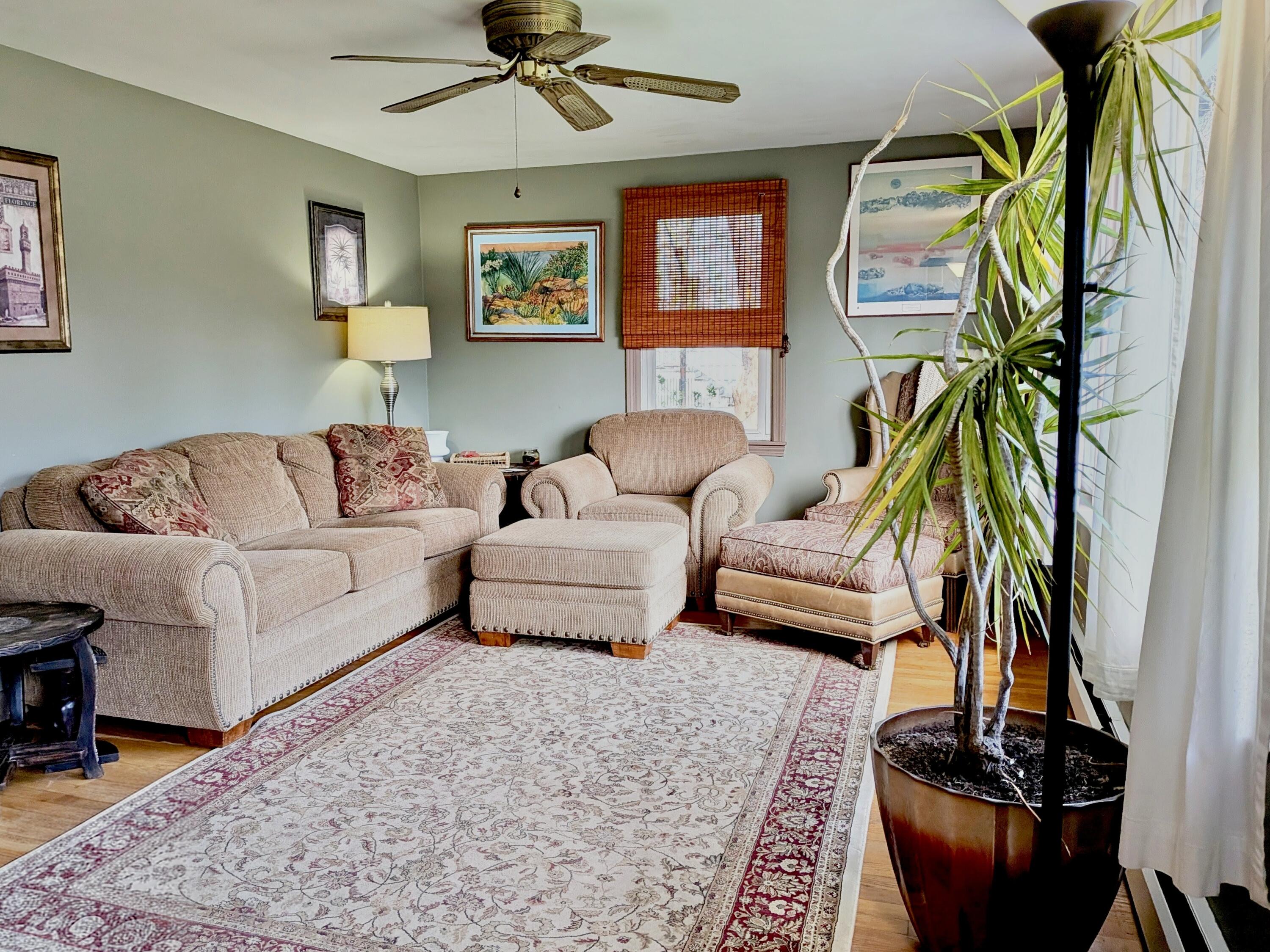 451 Summit Street Portland, ME 04103 - Photo 11 of 21 Livingroom
