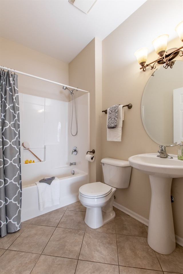 4575 Devon Drive, Unit 2 Jackson, MI 49201 - Photo 22 of 31 Photo 22