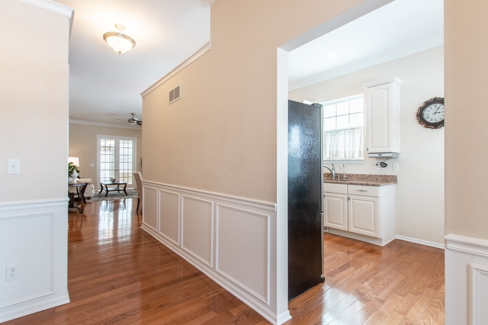 4575 Devon Drive, Unit 2 Jackson, MI 49201 - Photo 4 of 31 Photo 4